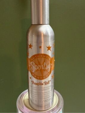 Scentsy Room Spray Pumpkin Roll NWT